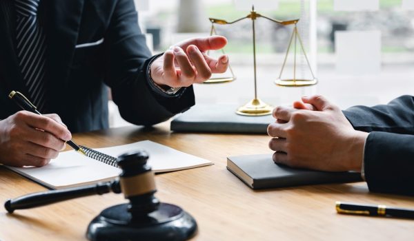 Attorney,Or,Male,Judge,Consult,Or,Discuss,Contract,Papers,With